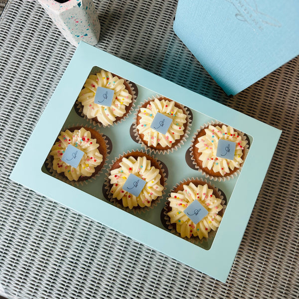 Box of 6 Vanilla Cupcakes