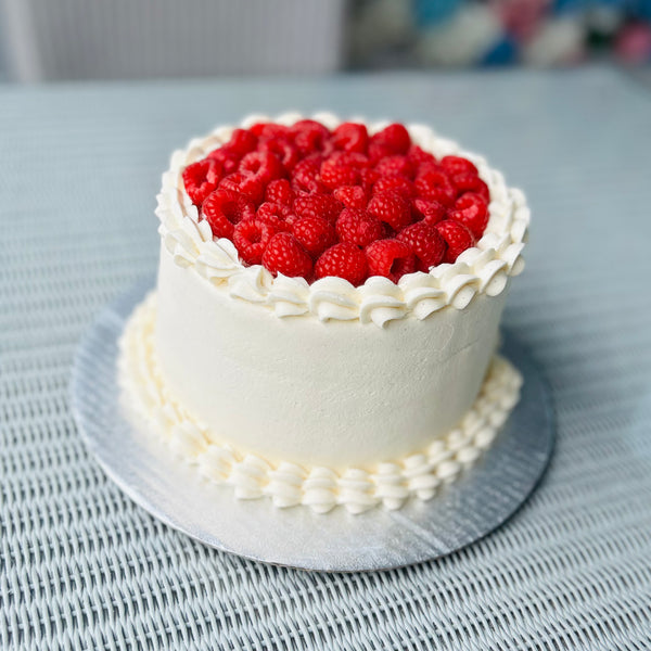 Raspberry & Vanilla Cake