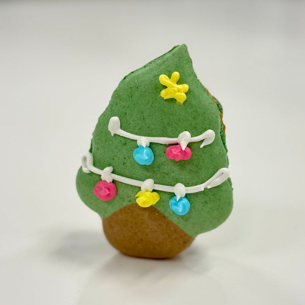 Christmas Tree Macarons